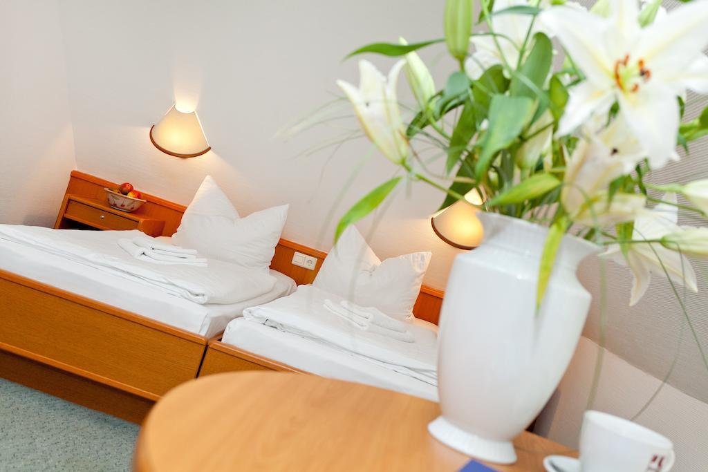 Restaurant & Hotel Baumhaus Hagen ซาสนิทซ์ ห้อง รูปภาพ